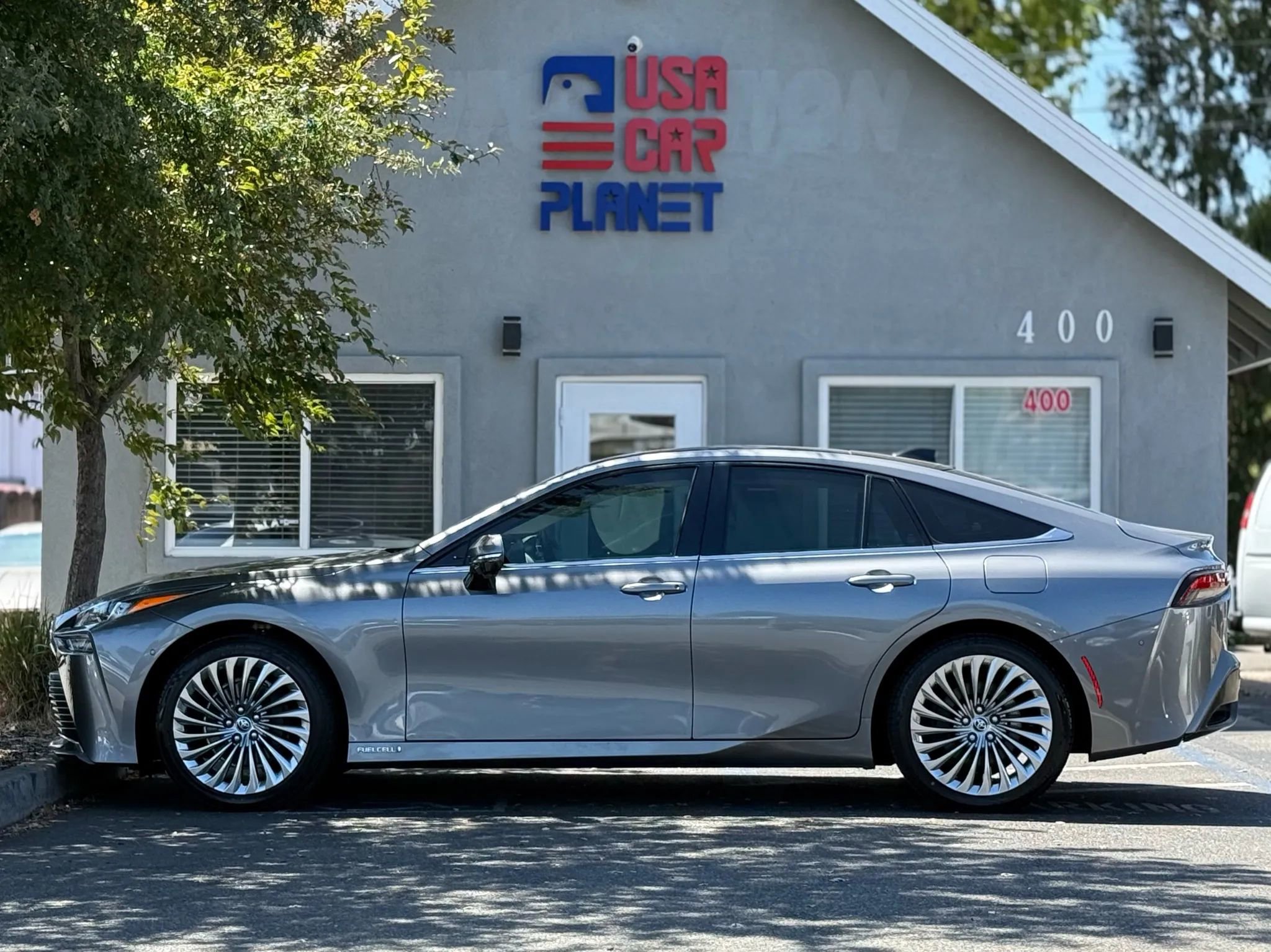 Used 2022 Toyota Mirai Limited Sedan 4D image 8