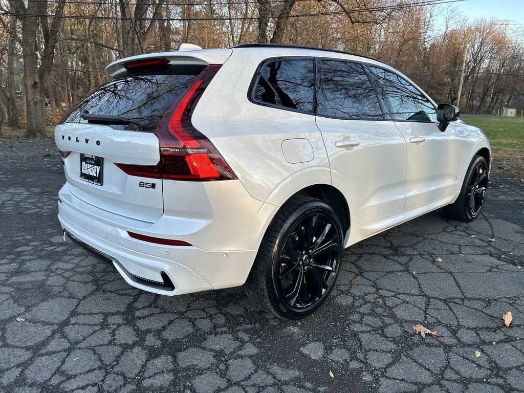 New 2026 Volvo XC60 B5 Ultra w/ Climate Package AWD/4WD image 8