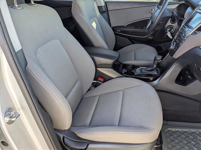 Used 2018 Hyundai Santa Fe SE w/ Cargo Package image 21