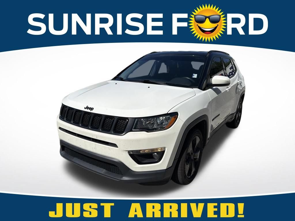 Used 2020 Jeep Compass Latitude FWD image 1