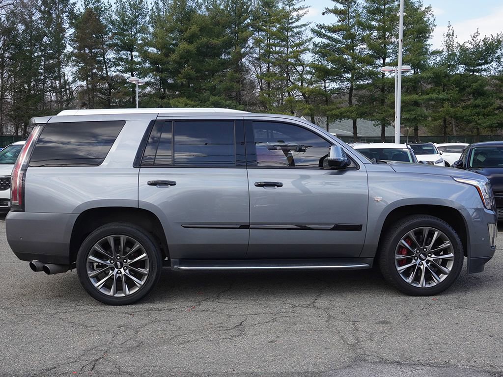 Used 2020 Cadillac Escalade Luxury w/ Escalade Sport Edition image 22