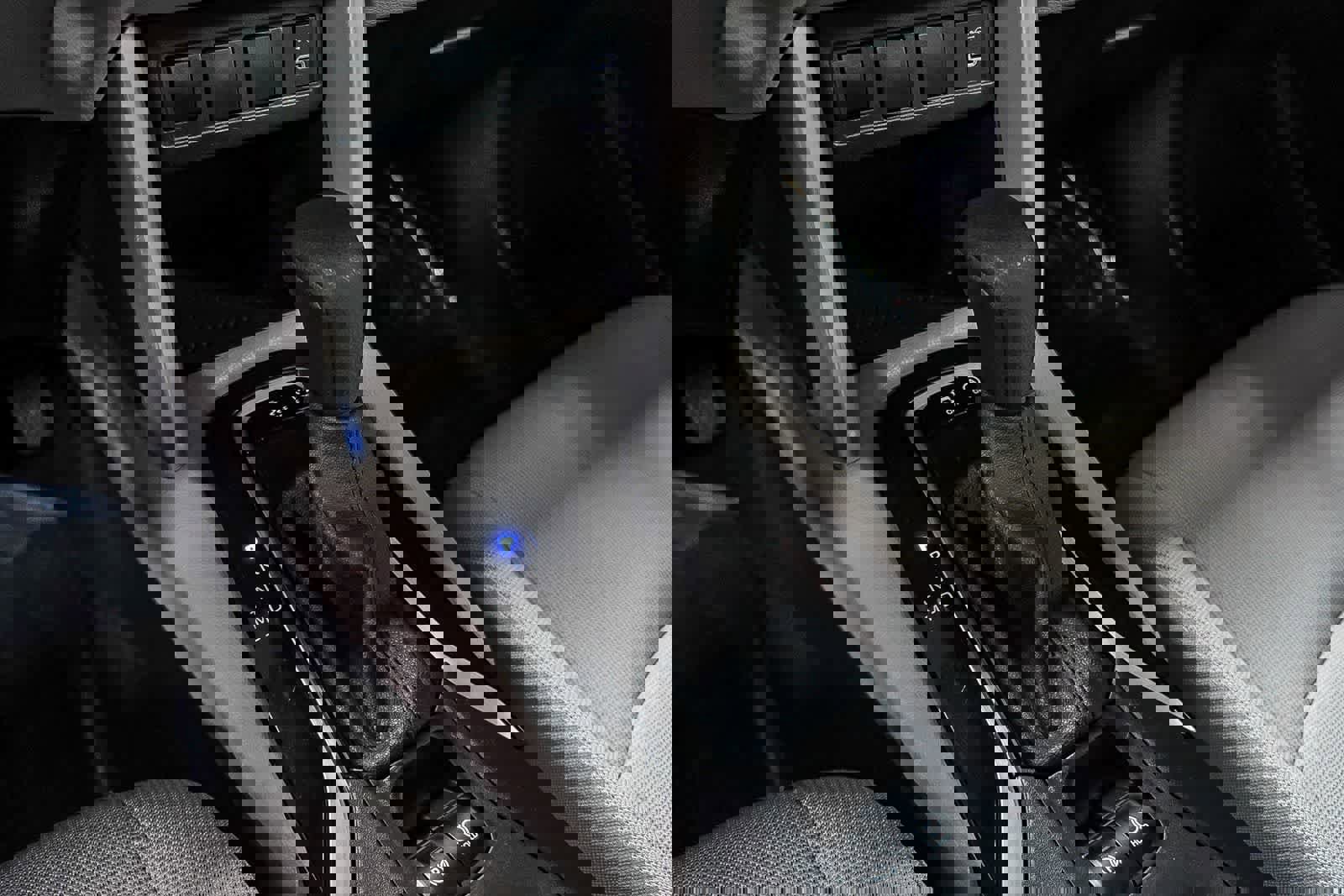 Certified 2025 Toyota Corolla Cross L image 21