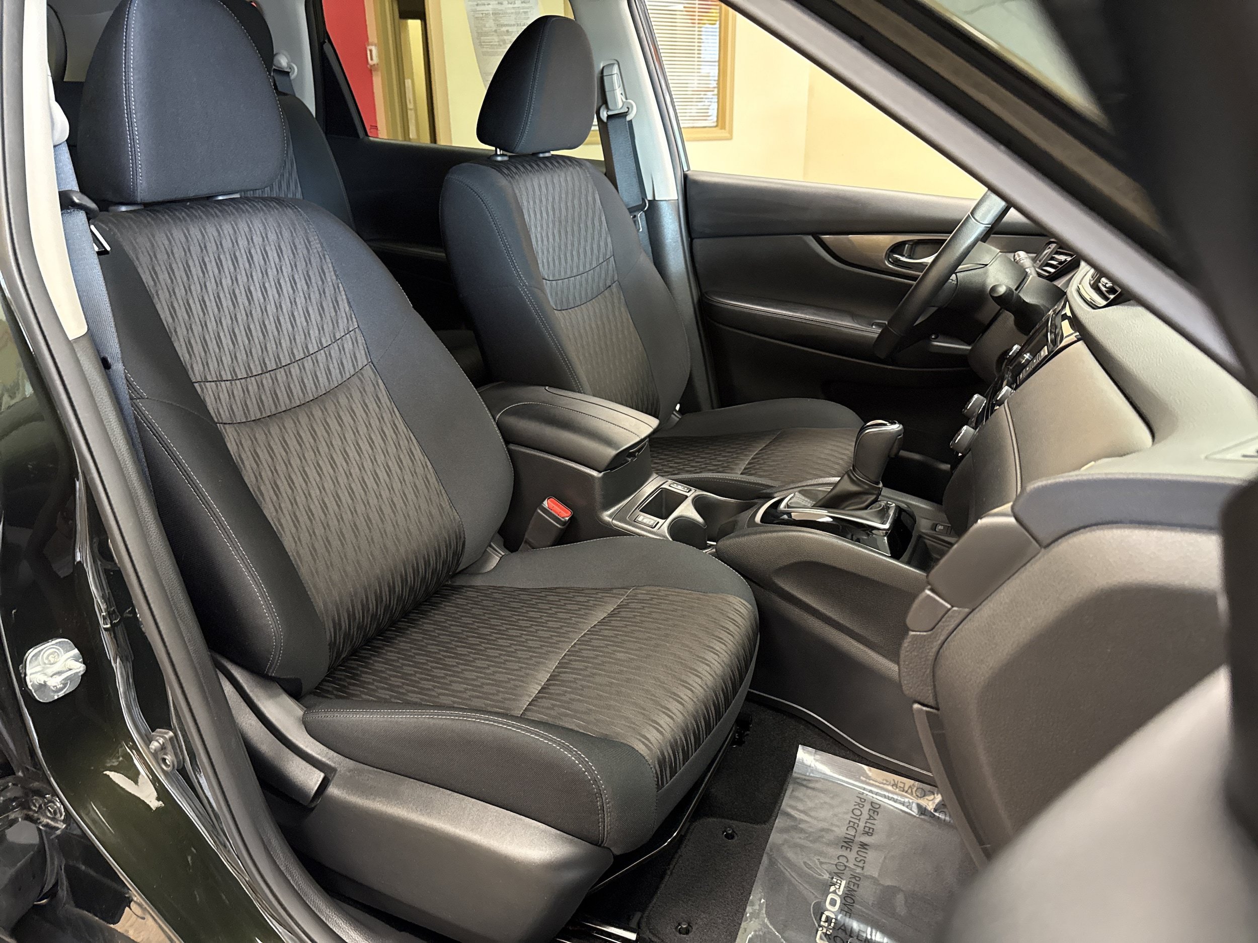 Used 2019 Nissan Rogue SV w/ Premium Package AWD/4WD image 20