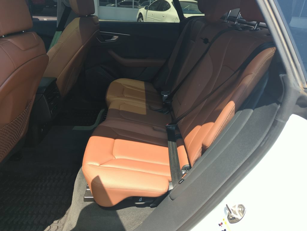 Used 2022 Audi Q8 Premium AWD/4WD image 28
