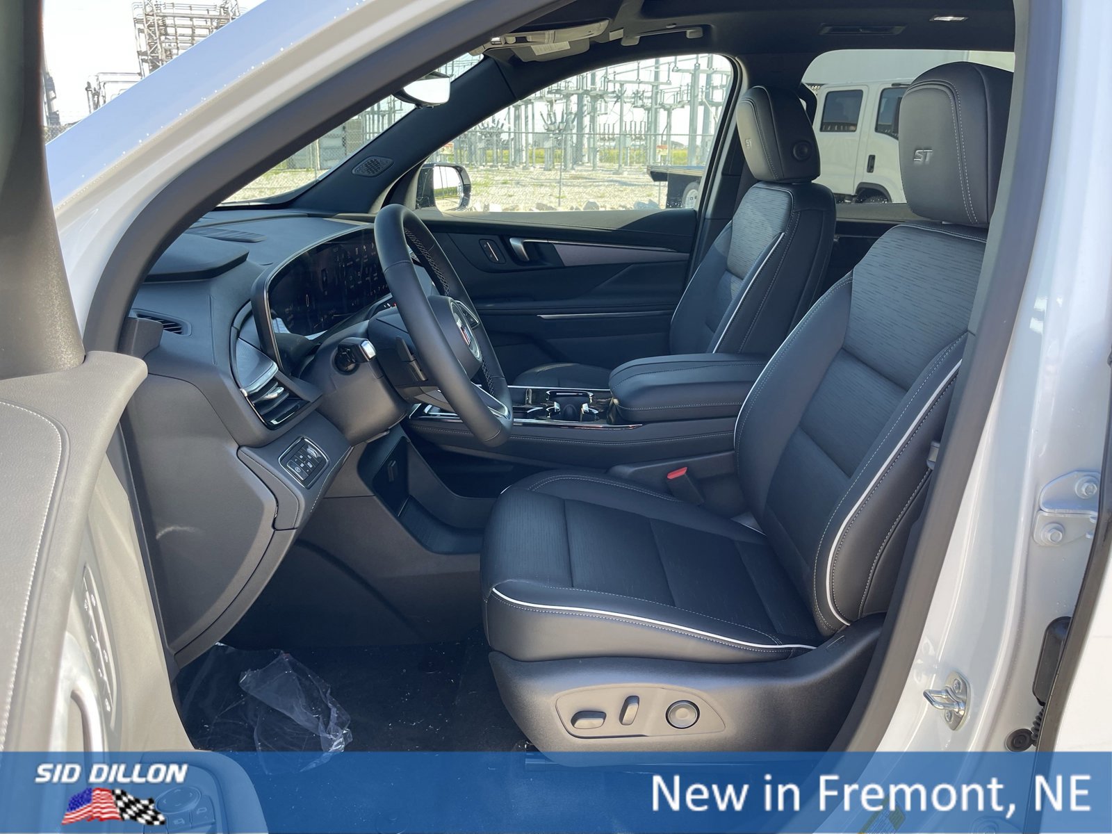 New 2026 Buick Enclave Sport Touring w/ Power Package image 8