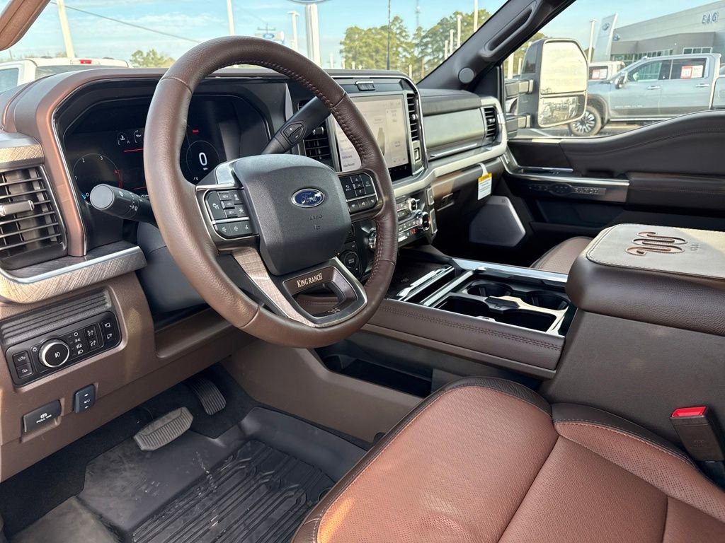 New 2026 Ford F350 King Ranch w/ FX4 Off-Road Package image 15