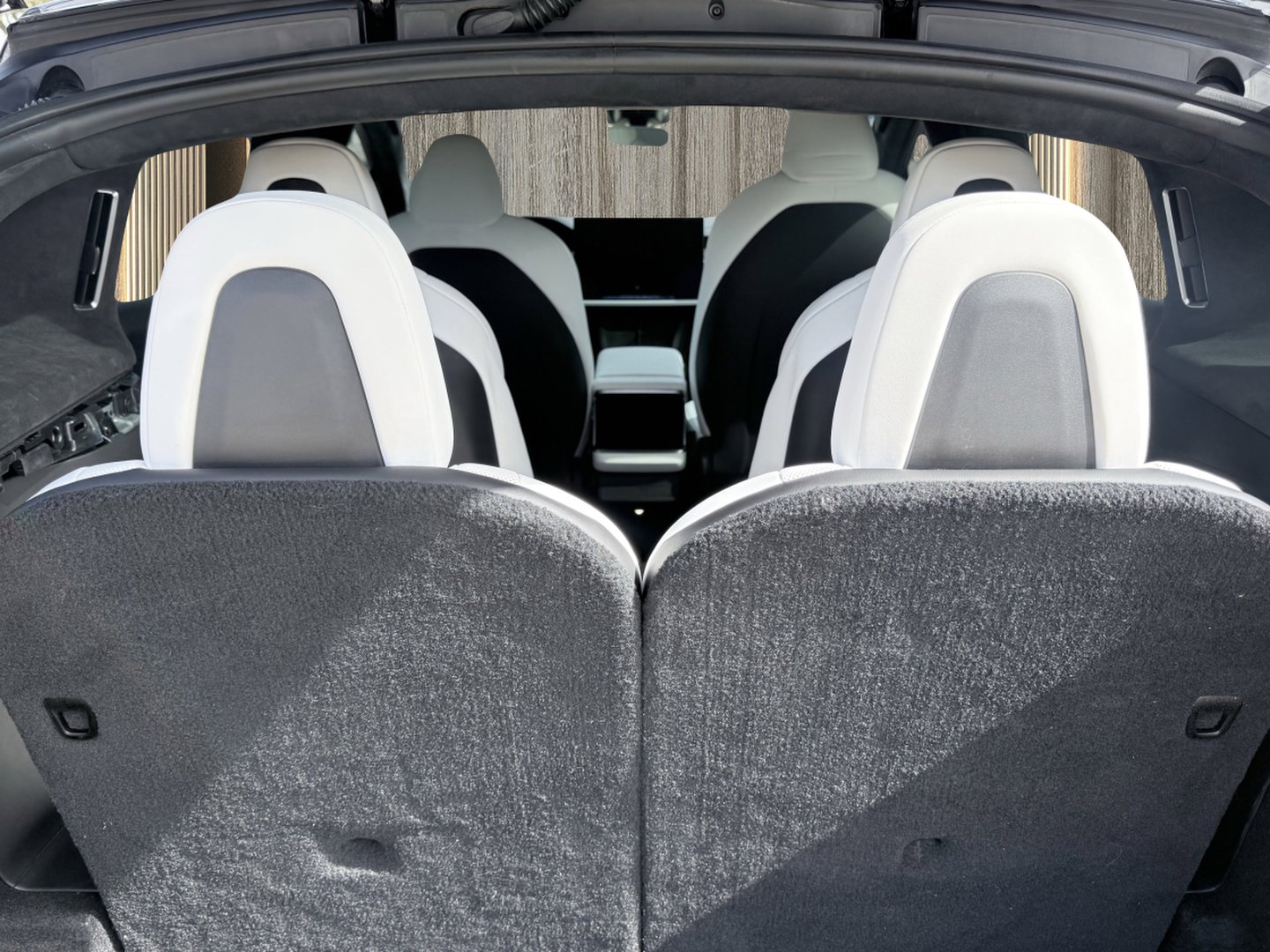 Used 2023 Tesla Model X image 11