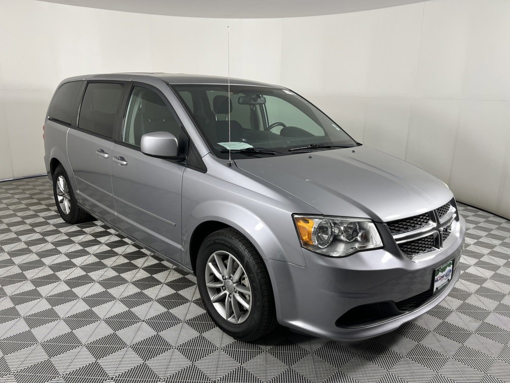 Used 2016 Dodge Grand Caravan SE