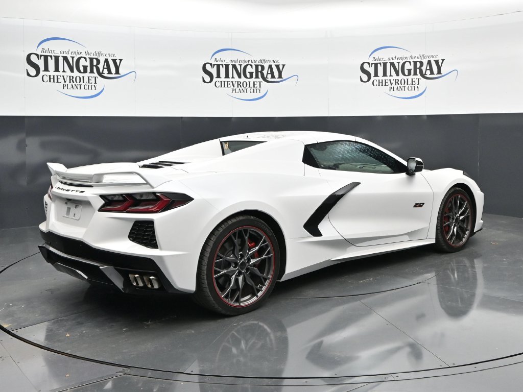 Used 2023 Chevrolet Corvette Stingray Premium Conv w/ Z51 Performance Package RWD image 7