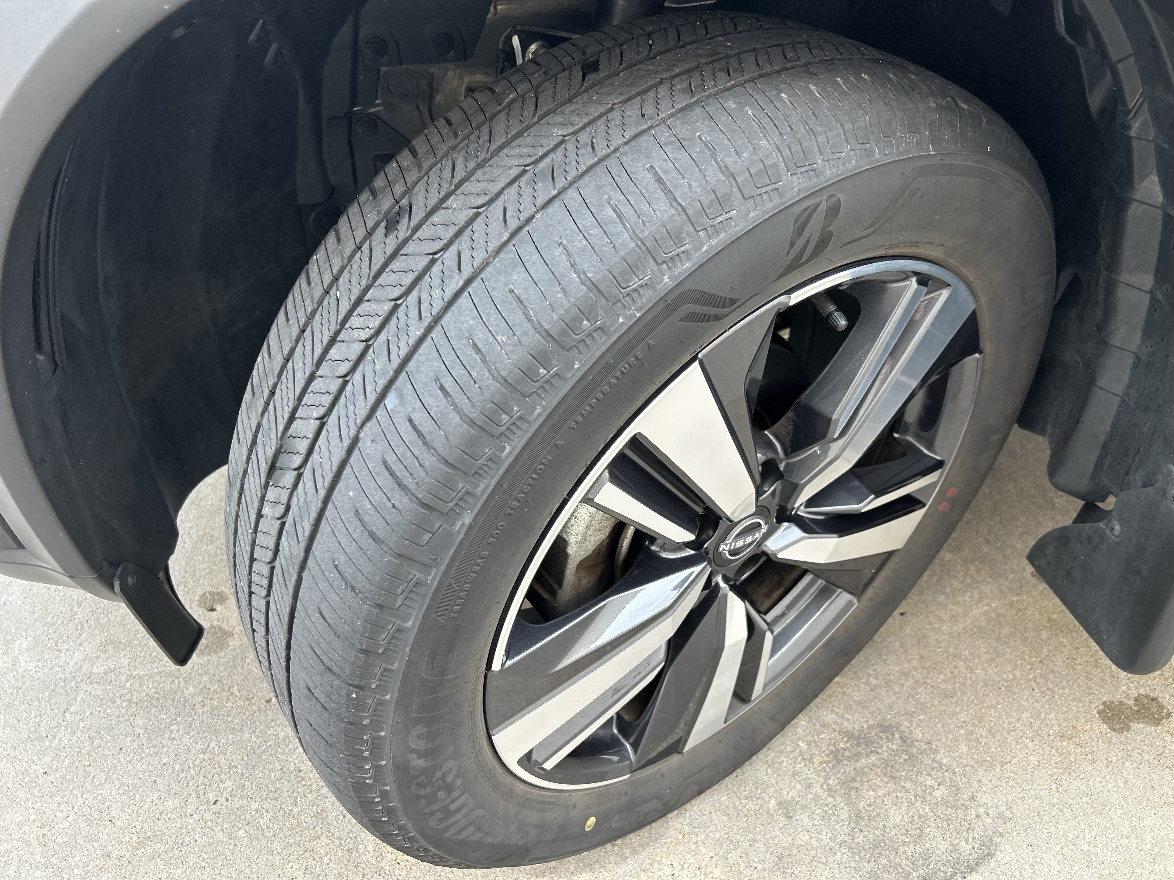 Used 2023 Nissan Rogue SL AWD/4WD image 10