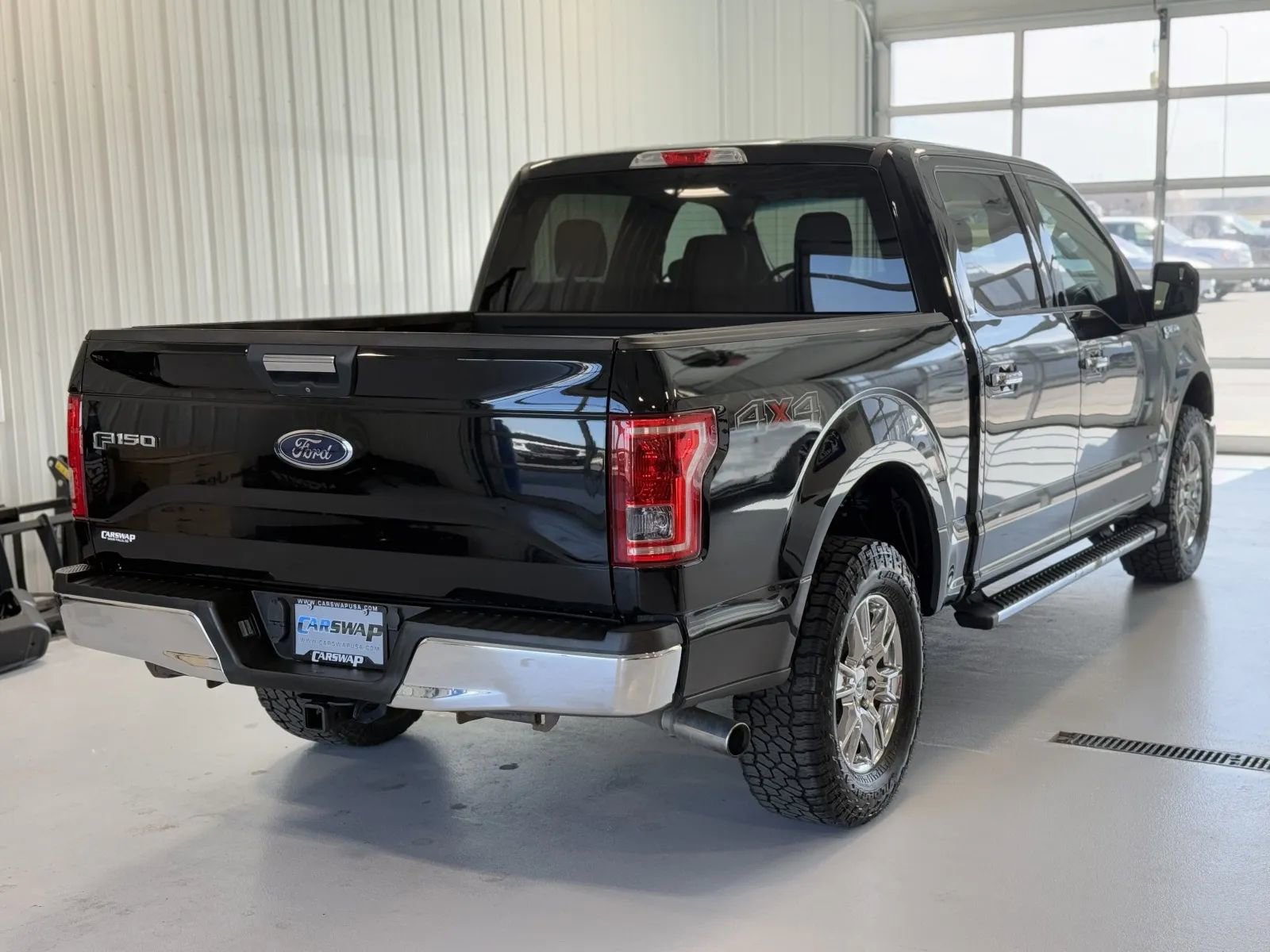 Used 2017 Ford F150 XLT w/ Equipment Group 301A Mid AWD/4WD image 3
