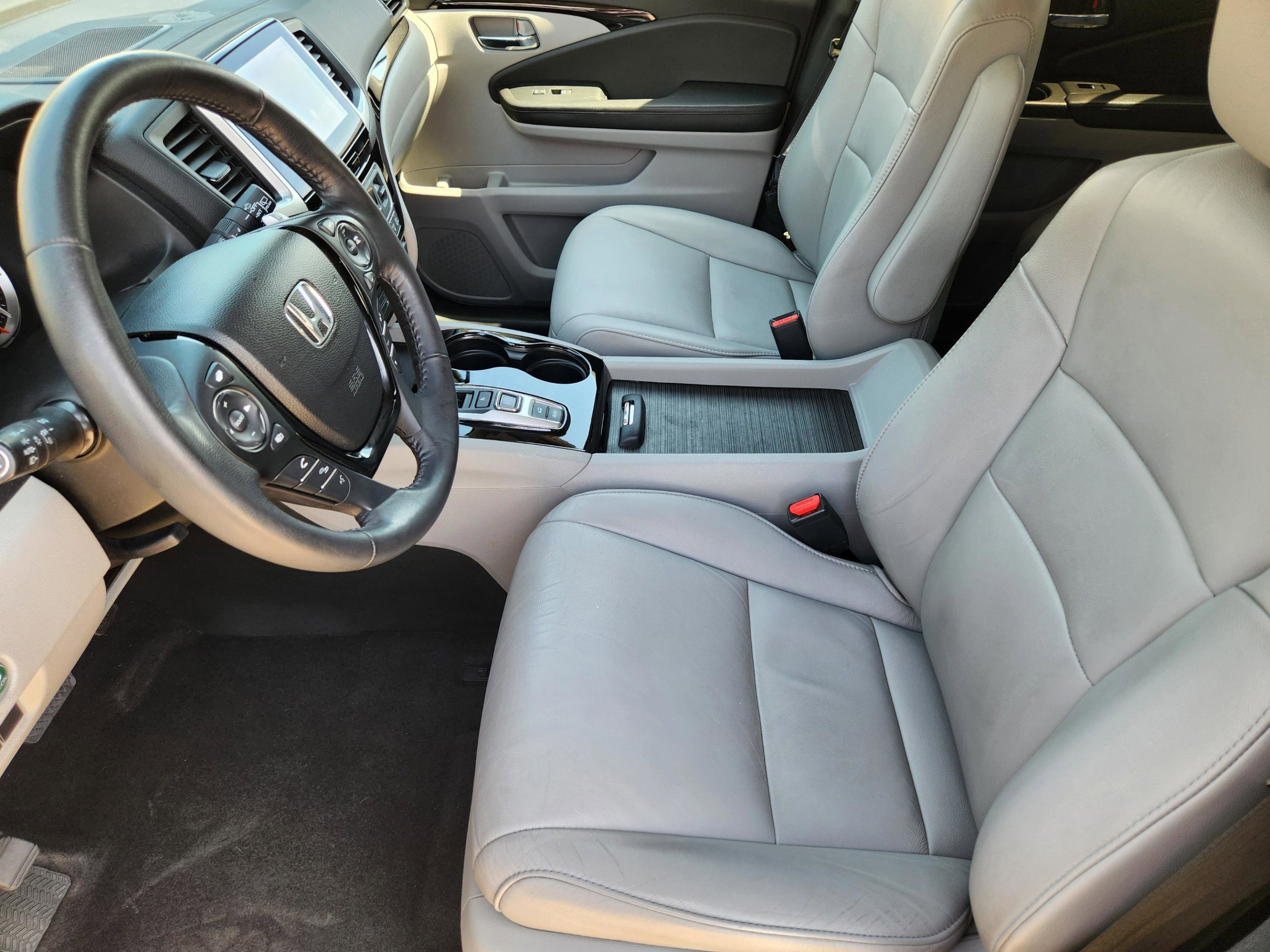 Used 2016 Honda Pilot Touring image 13