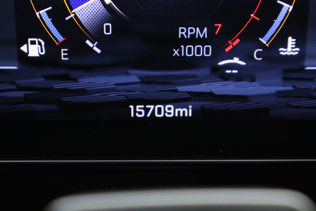 Certified 2025 Chevrolet Tahoe High Country AWD/4WD image 15