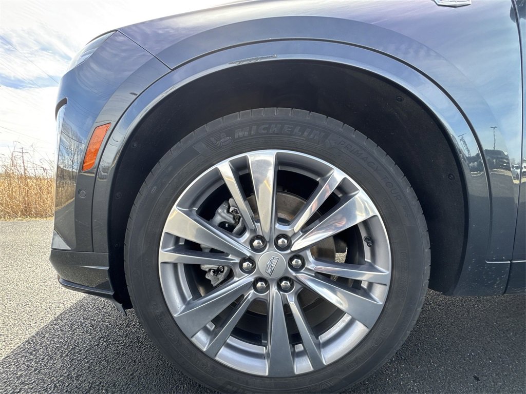 Used 2023 Cadillac XT6 Premium Luxury w/ Technology Package image 10