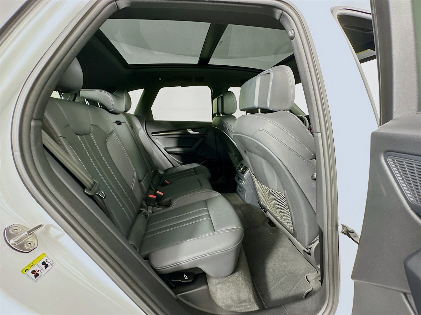 Used 2023 Audi SQ5 Premium Plus image 28