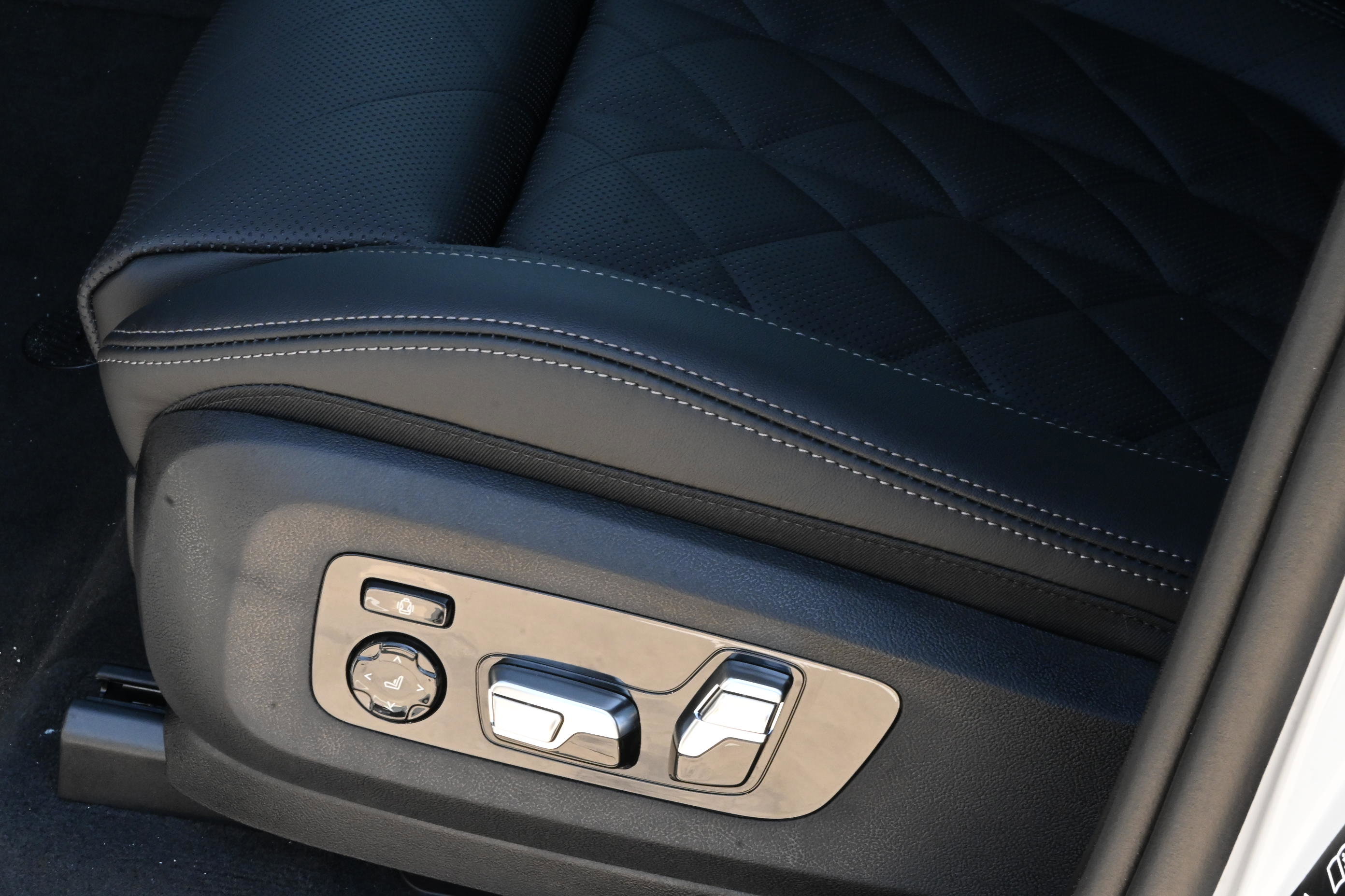 New 2026 BMW X5 xDrive40i image 24