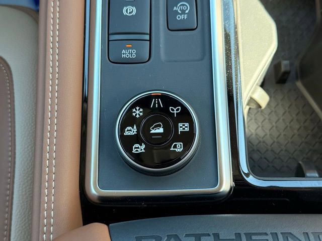 New 2026 Nissan Pathfinder Platinum w/ Cargo Package image 31