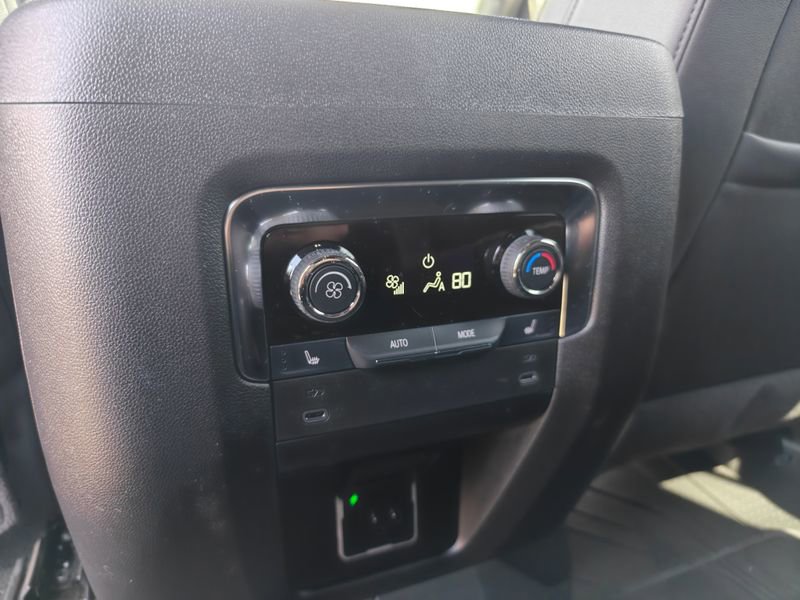 Used 2025 Chevrolet Tahoe Premier image 22