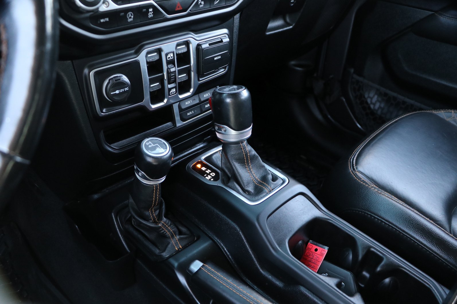 Used 2020 Jeep Wrangler Unlimited Sahara AWD/4WD image 25