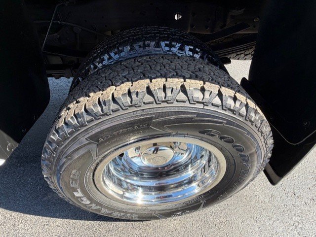 Used 2005 Ford F350 XL image 11