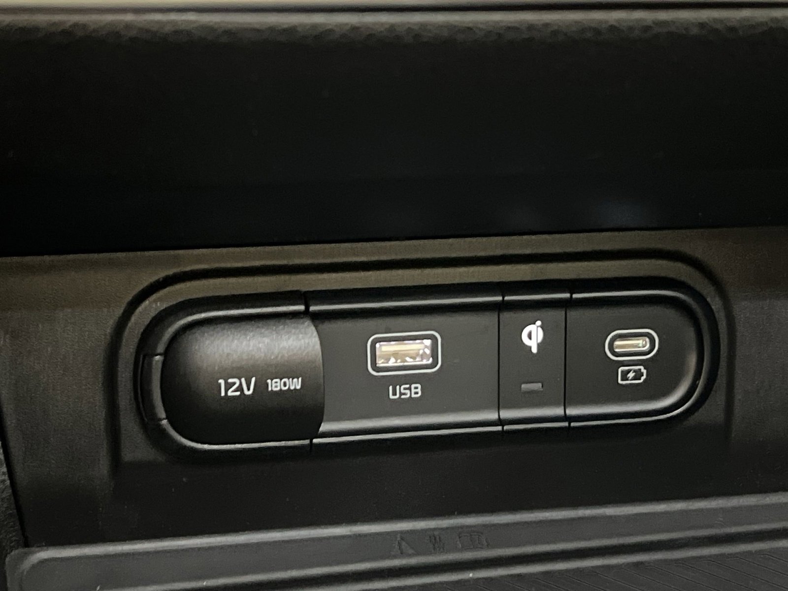 Used 2023 Kia Sportage SX image 36