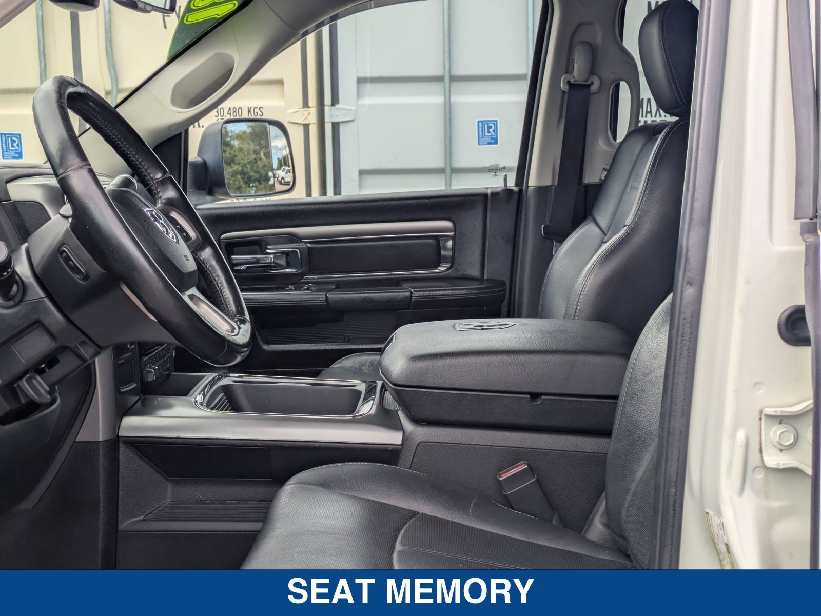 Used 2018 RAM 3500 Laramie w/ Sport Appearance Group AWD/4WD image 25