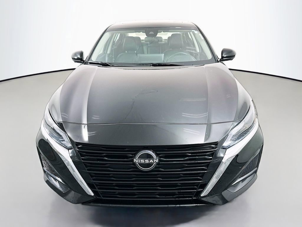 Used 2023 Nissan Altima 2.5 SL image 2