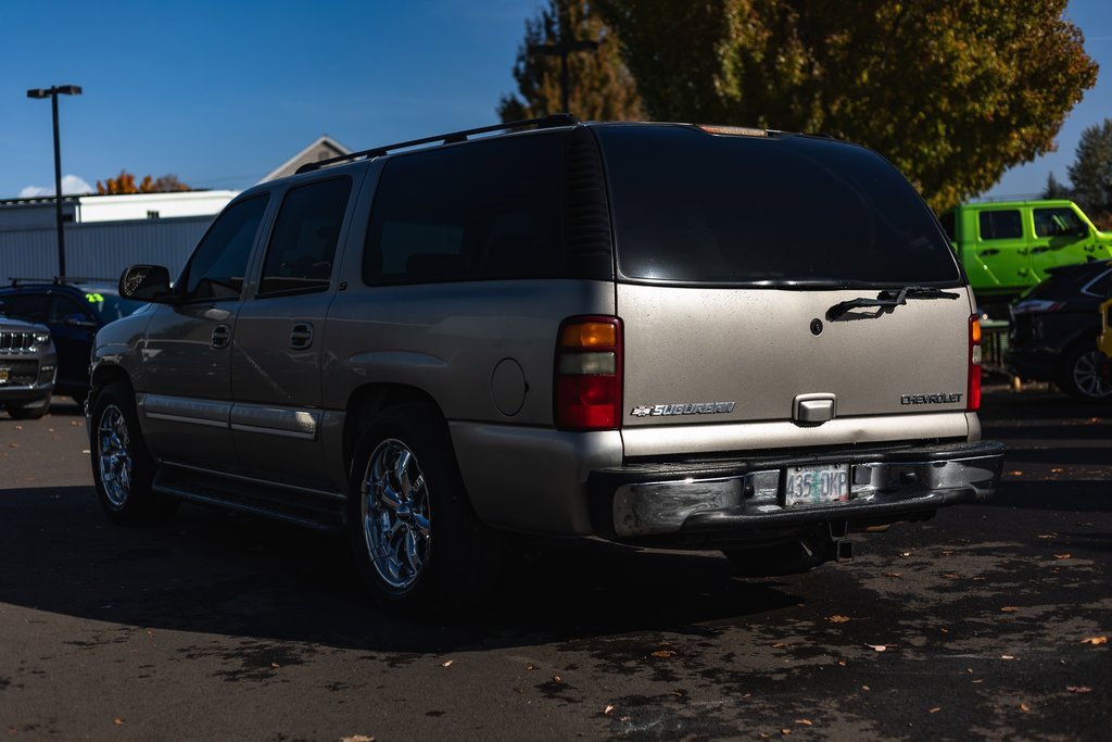 Used 2003 Chevrolet Suburban 4WD image 10