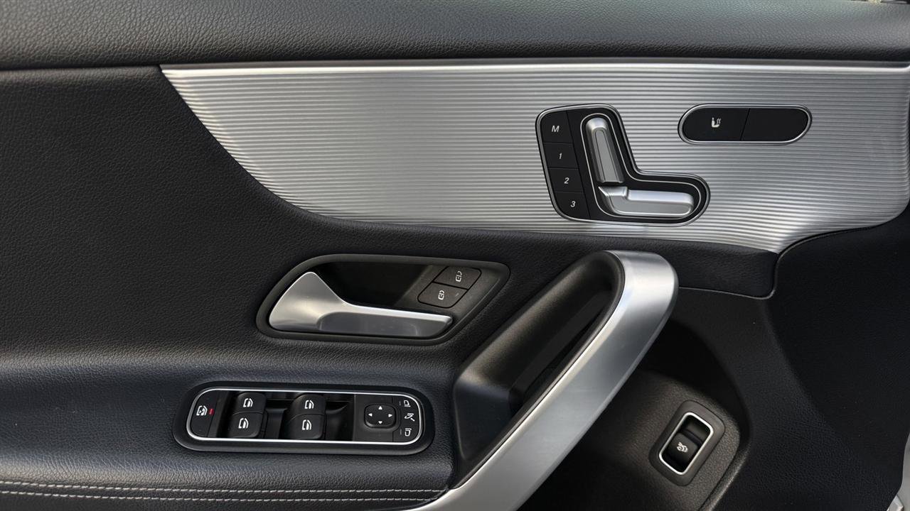 Used 2019 Mercedes-Benz A 220 4MATIC image 24