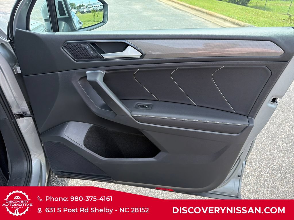 Used 2023 Volkswagen Tiguan SE FWD image 39