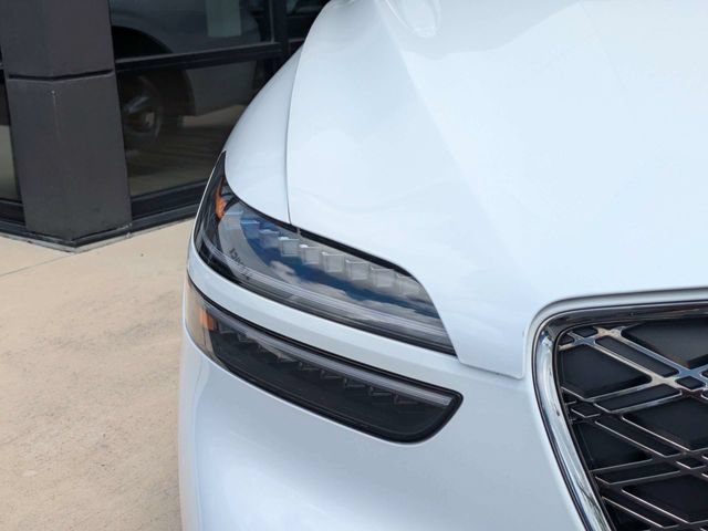 Used 2026 Genesis GV70 2.5T Select AWD/4WD image 6