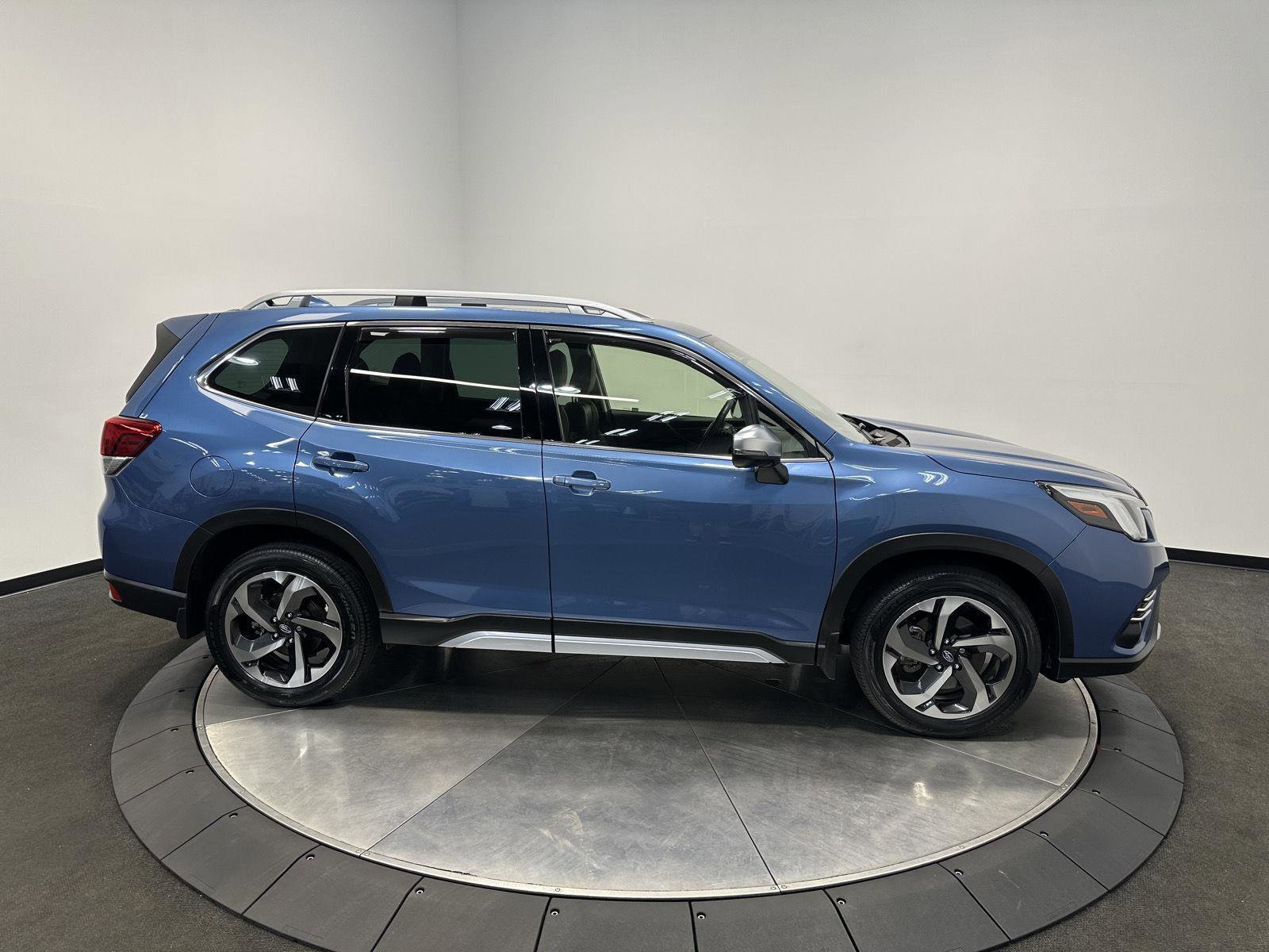 Used 2023 Subaru Forester Touring image 8