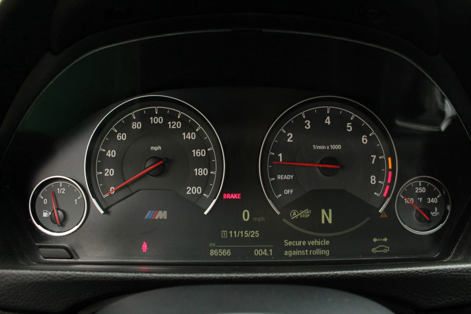 Used 2015 BMW M4 Coupe RWD image 30