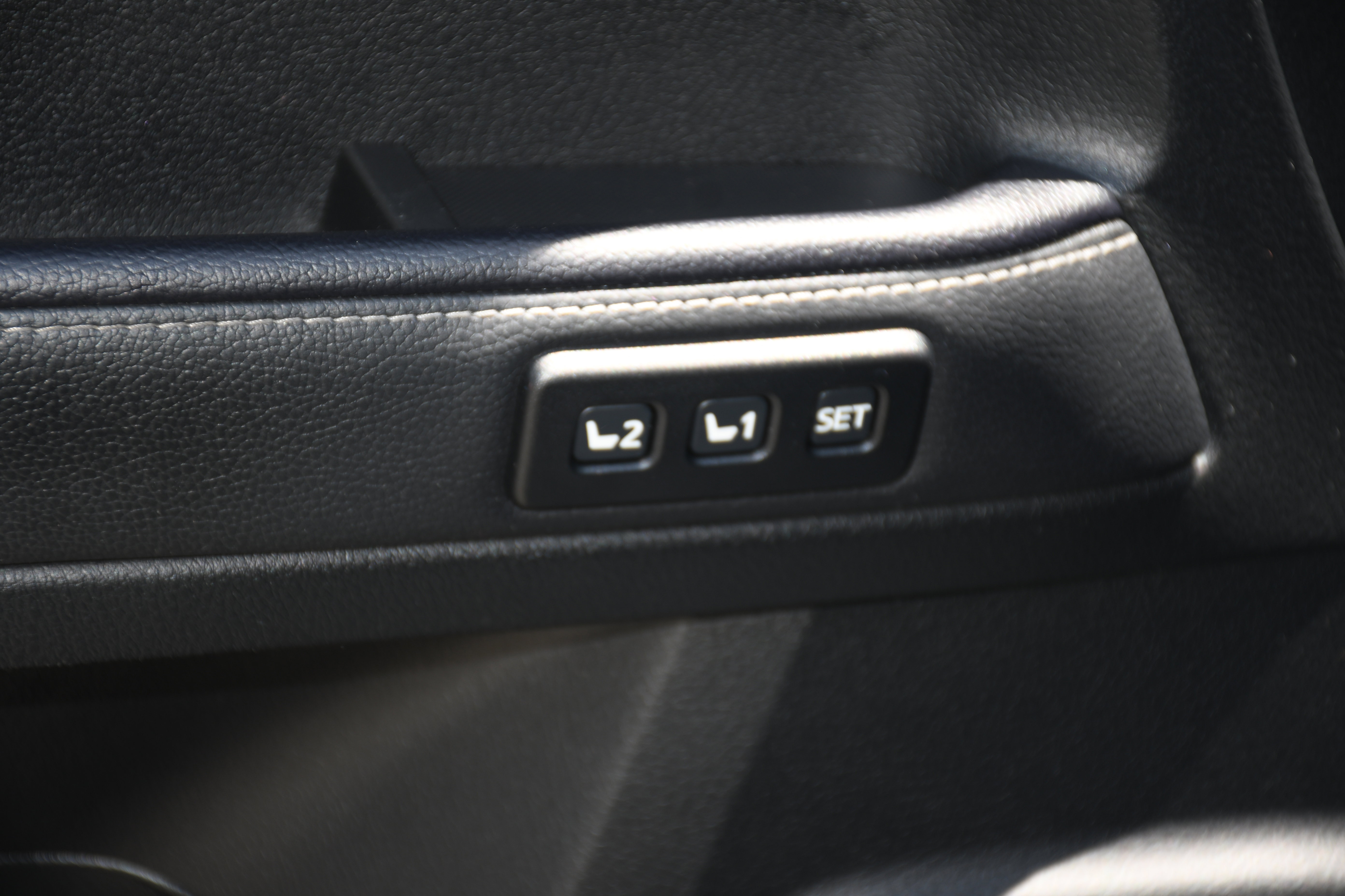 Certified 2024 Toyota 4Runner Limited AWD/4WD image 11