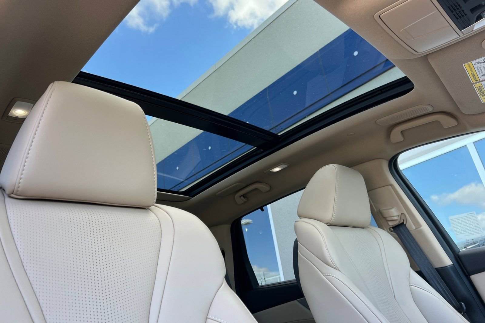 Used 2026 Acura MDX w/ Technology Package image 19