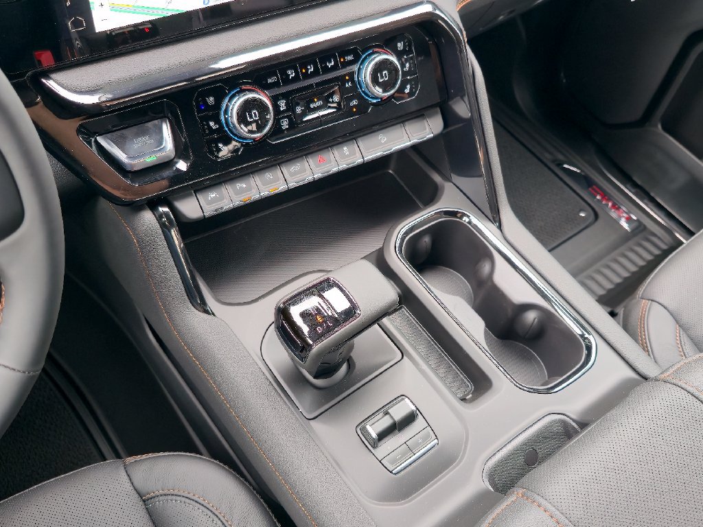 New 2026 GMC Sierra 1500 AT4 w/ AT4 Premium Package AWD/4WD image 16
