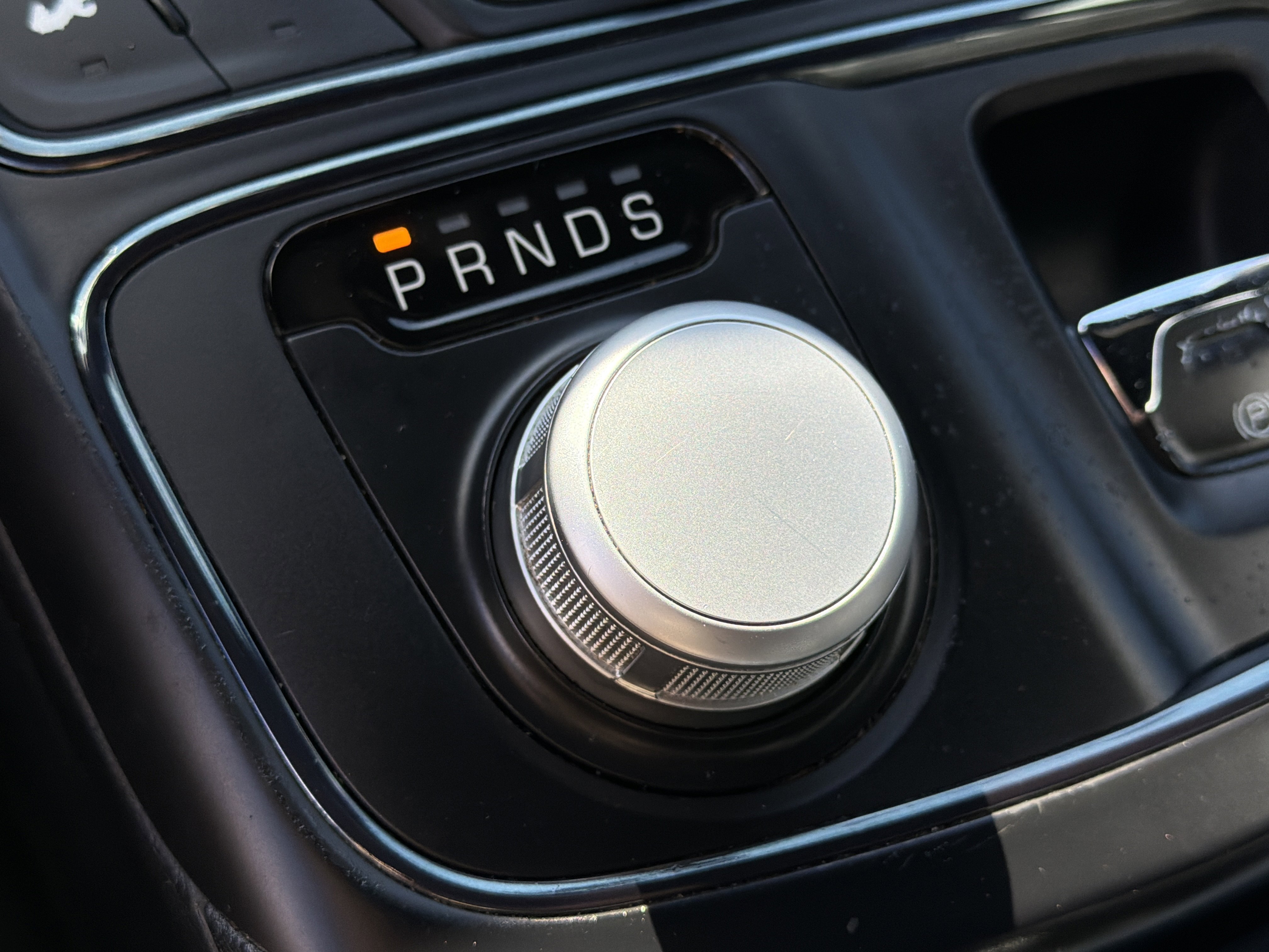 Used 2015 Chrysler 200 S w/ Navigation & Sound Group I image 27