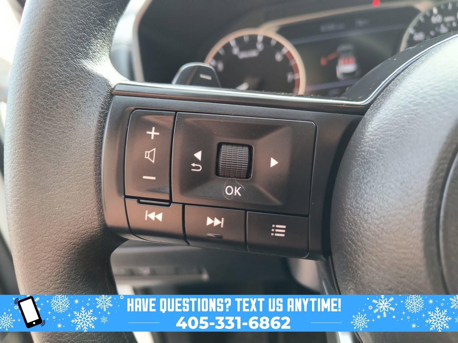 Used 2023 Nissan Rogue S image 23