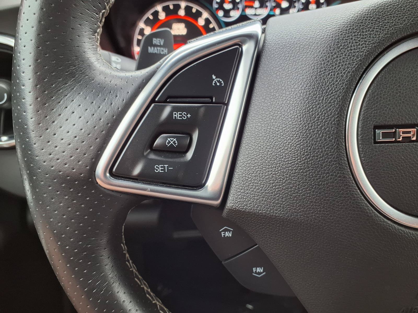 Used 2017 Chevrolet Camaro SS RWD image 11