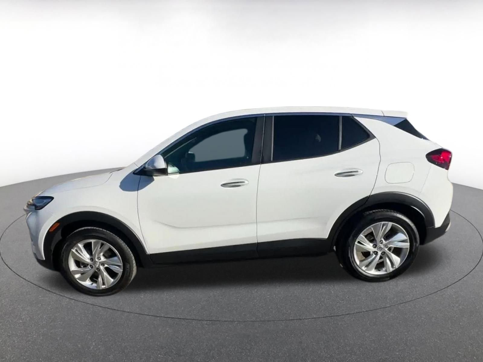 Used 2025 Buick Encore GX Preferred image 9