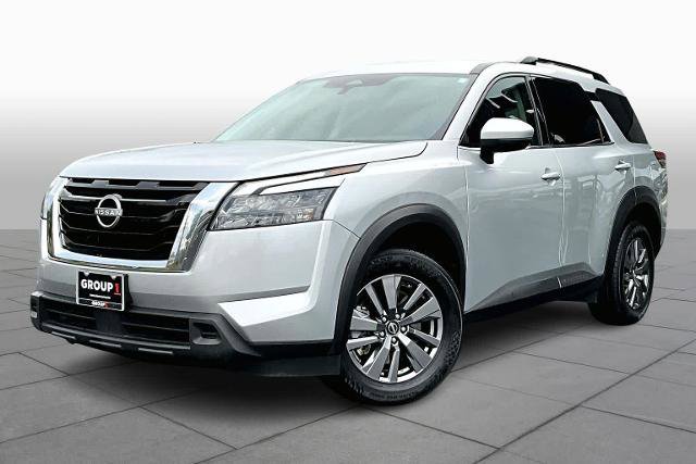 Certified 2025 Nissan Pathfinder SV