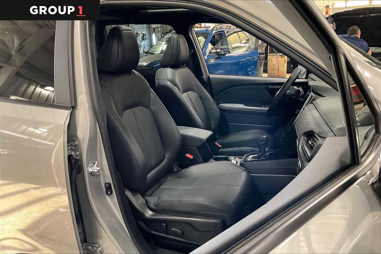 Used 2025 Subaru Forester Limited AWD/4WD image 9