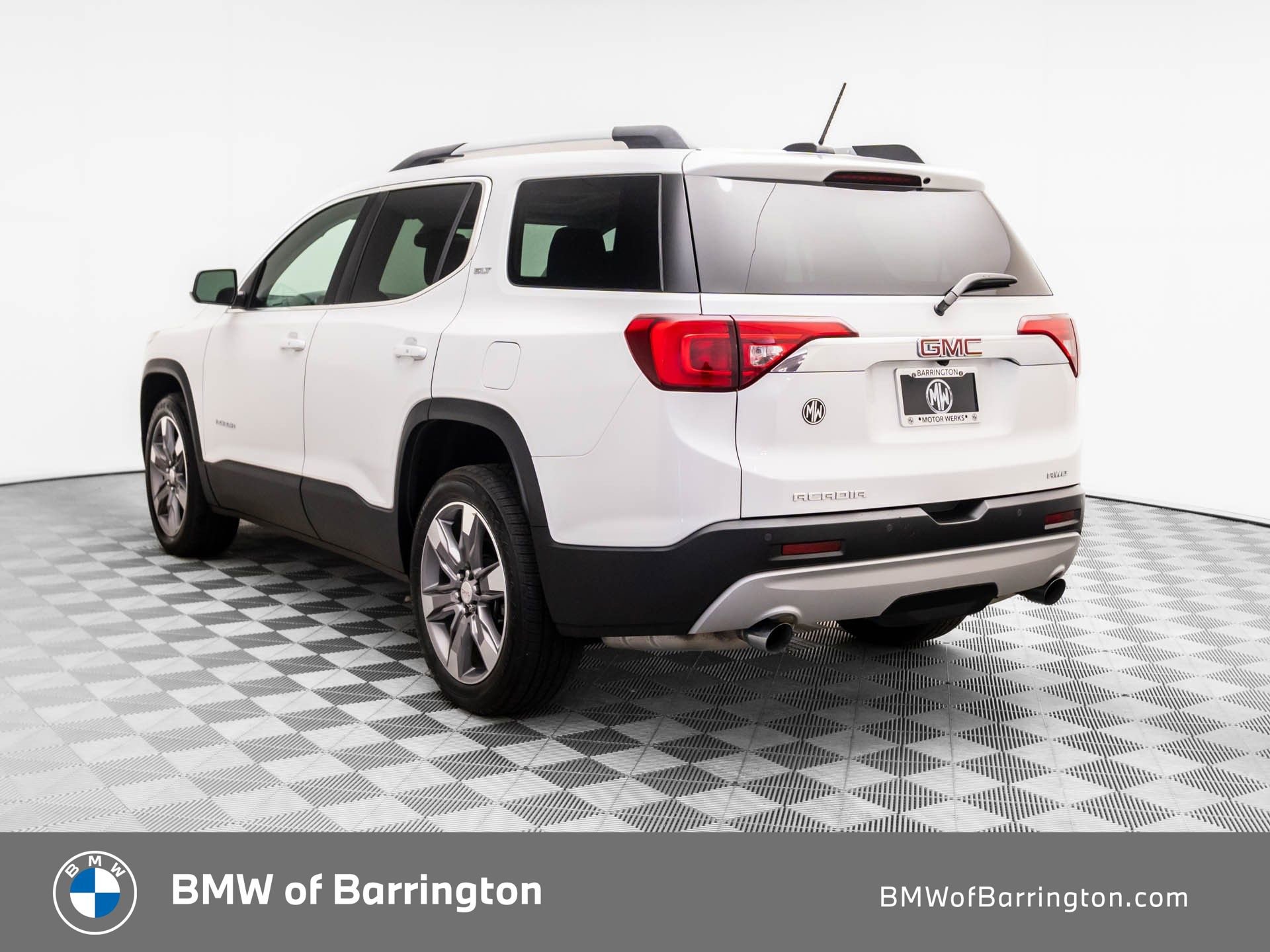 Used 2019 GMC Acadia SLT w/ LPO, Floor Liner Package image 3