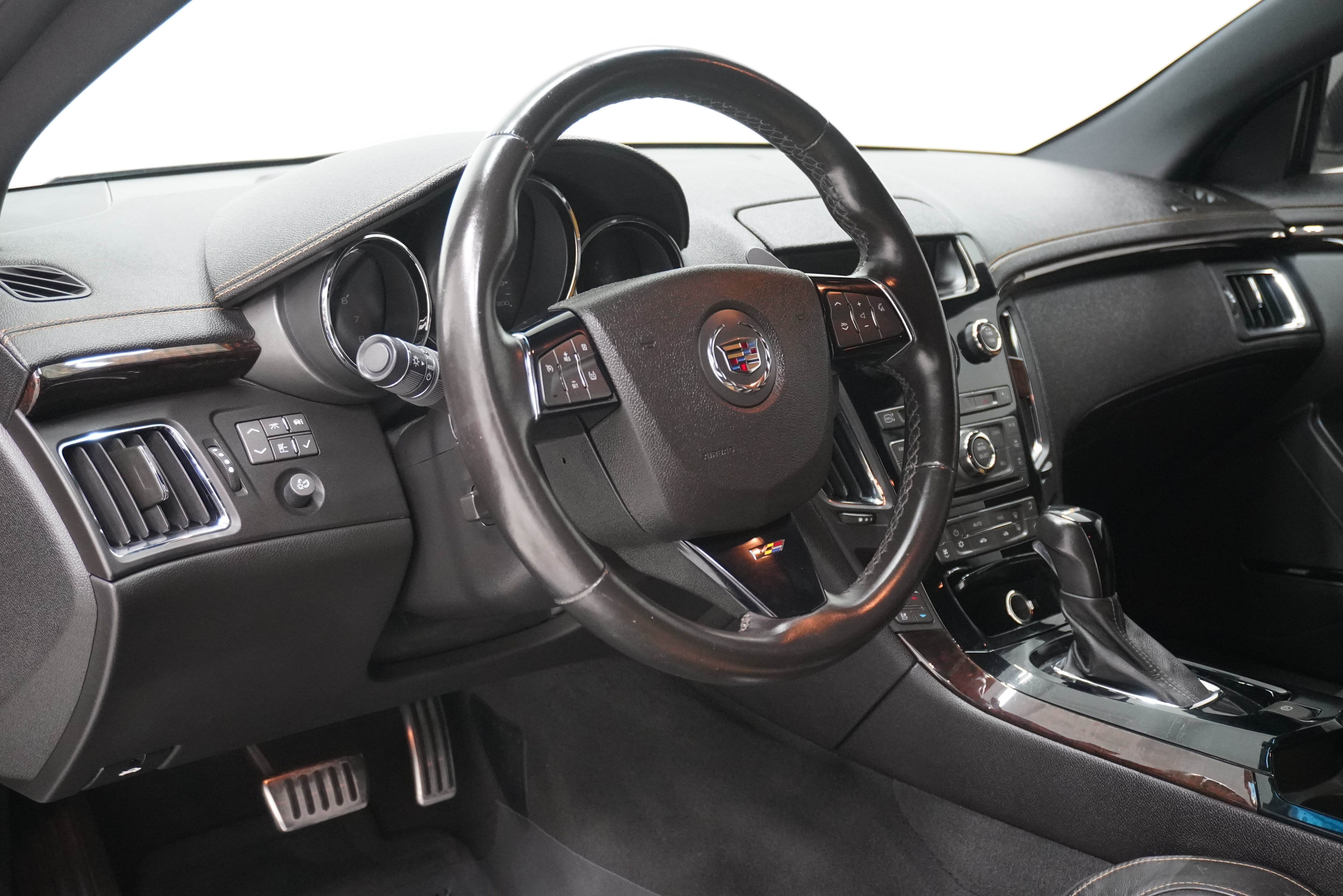 Used 2011 Cadillac CTS V RWD image 10