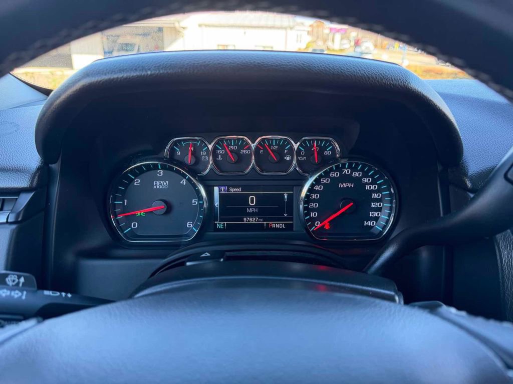 Used 2018 Chevrolet Tahoe LS w/ Skid Plate Package image 25