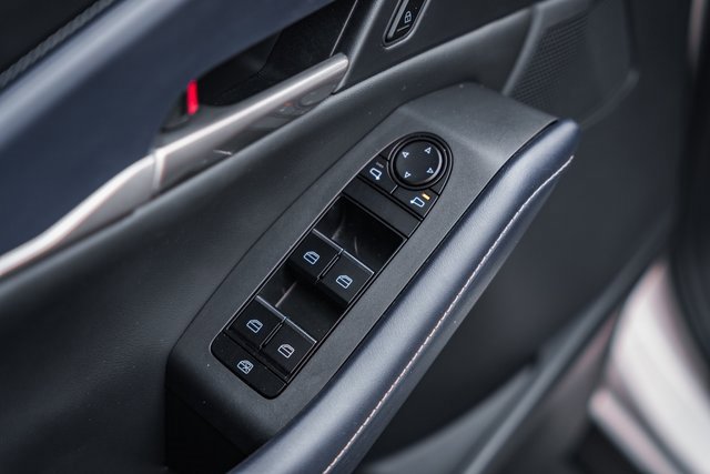 Used 2020 MAZDA CX-30 AWD w/ Select Package image 36