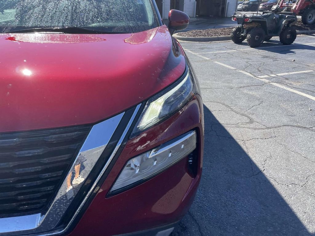 Used 2022 Nissan Rogue SV image 14