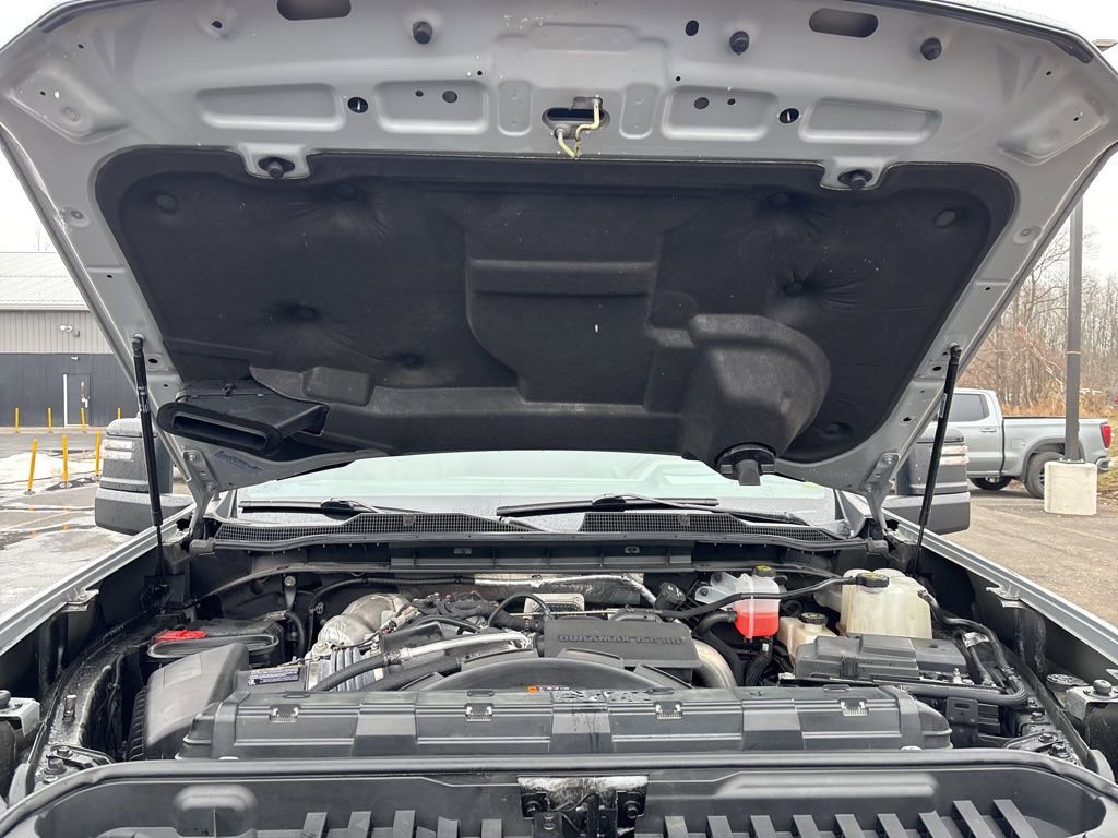 Used 2024 Chevrolet Silverado 2500 ZR2 w/ Technology Package image 10