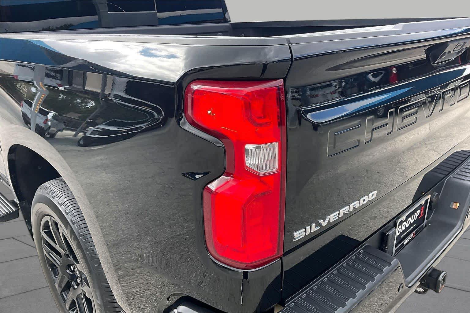 Used 2023 Chevrolet Silverado 1500 RST AWD/4WD image 28