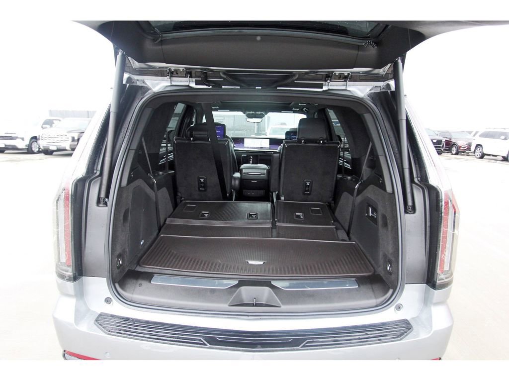 Certified 2025 Cadillac Escalade Sport Platinum image 29